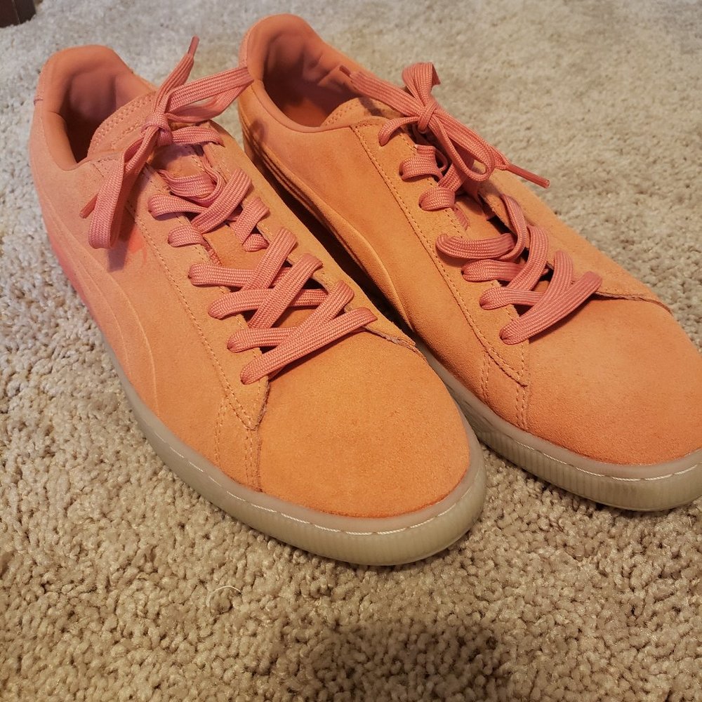 PUMA SNEAKERS SIZE 11